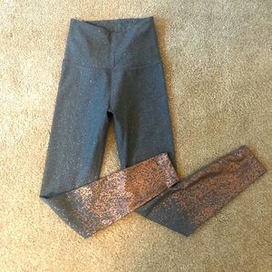 Beyond Yoga Ombré Rose Gold Shimmer Legging Size S